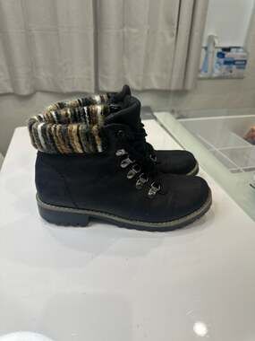 CLIFFS BY WHITE MOUNTAIN Women's Shoes Primed Lugged Lace-Up Ankle Bootie